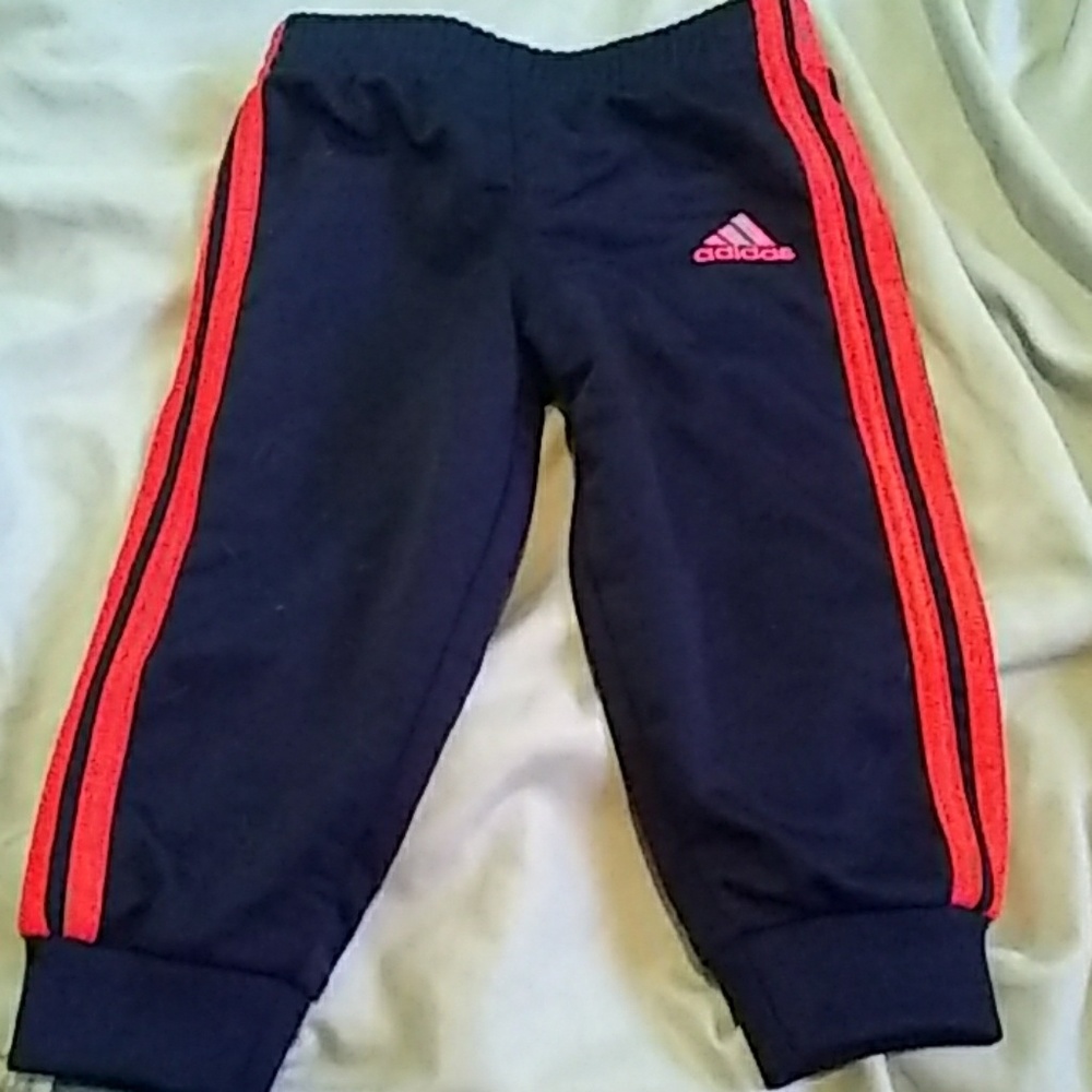 Navy blue & orange sweatpants..very cute..